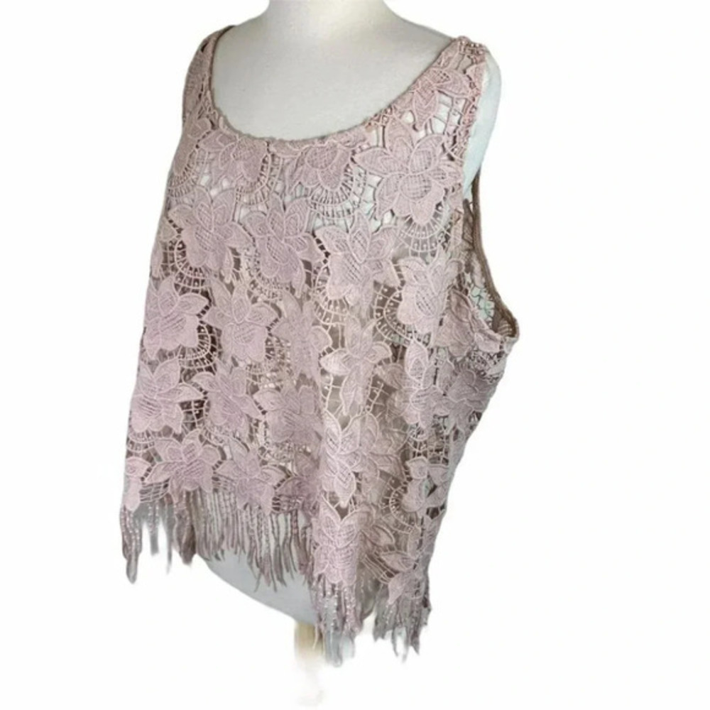 Charlotte‎ Russe 2X Plus-size blush crochet fringe top